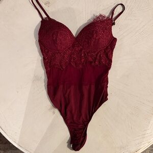 Pretty Windsor Burgundy Lace-Trim Bodysuit Women’s Medium B/C cups